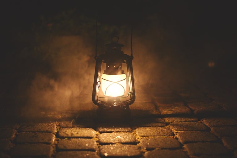 How to Recognize Gaslighting: Key Signs and Solutions to Consider