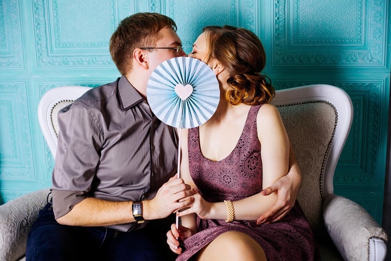 How to Talk to a Person I’m Interested In: Effective Tips & Strategies
