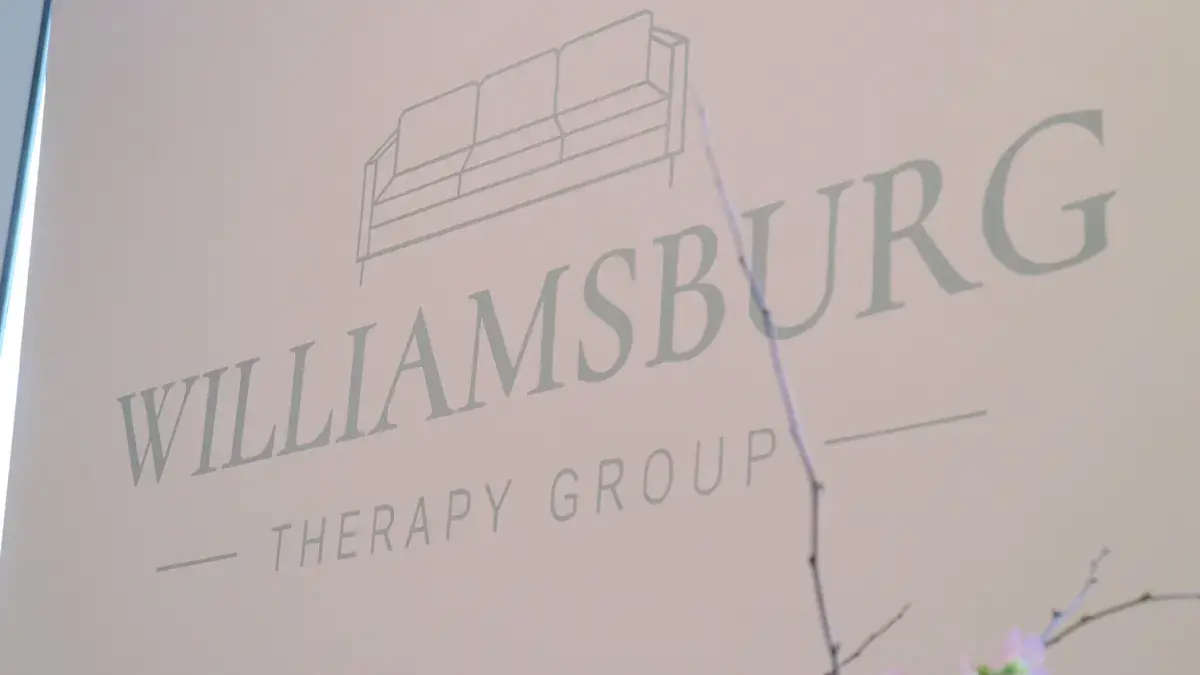 willambsburg therapy group logo on wall