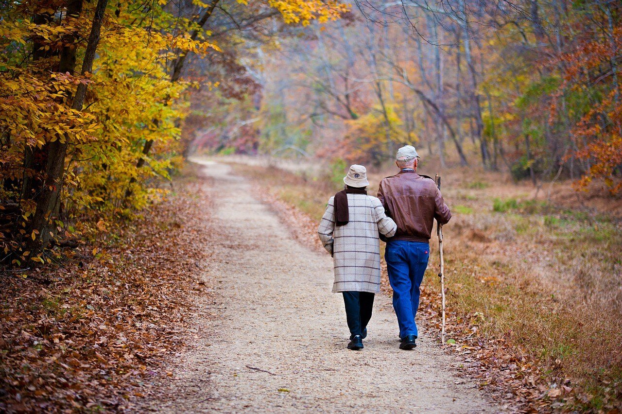 a couple experiencing the silent treatment